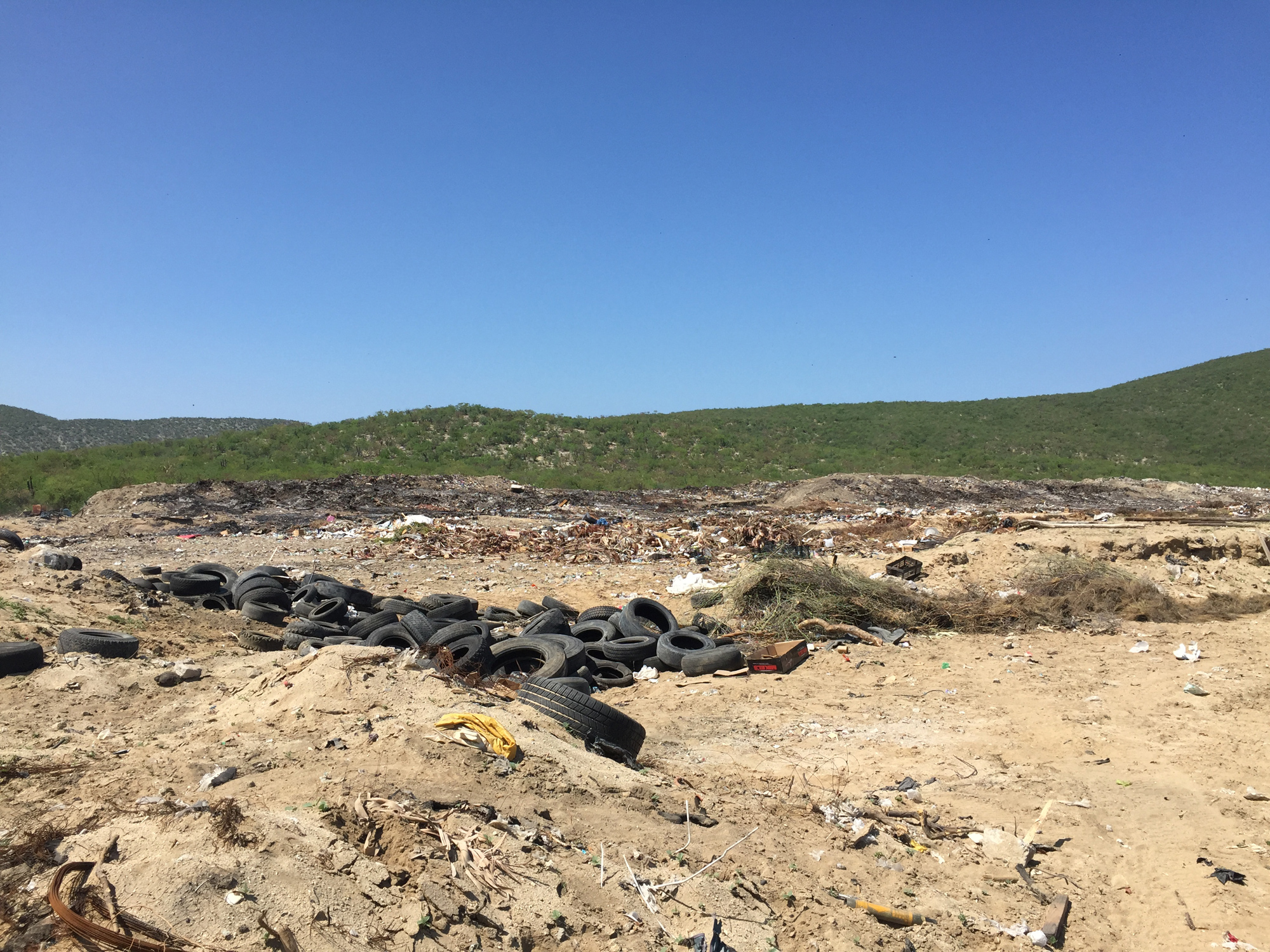 20180627 Landfill Fire Almost Extinguished in the East Cape Vida